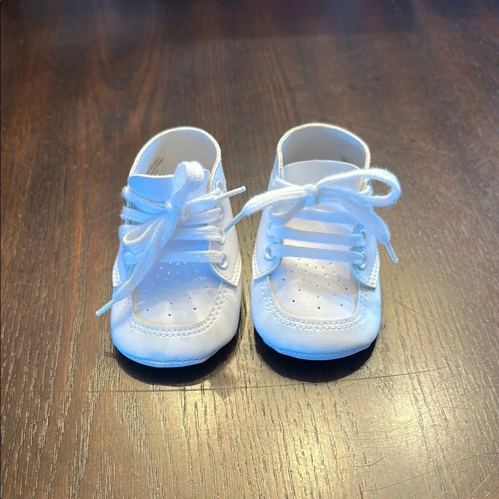 White Baby Dress Shoes Lace Up Infant Shoes Size 2 Soft Sole